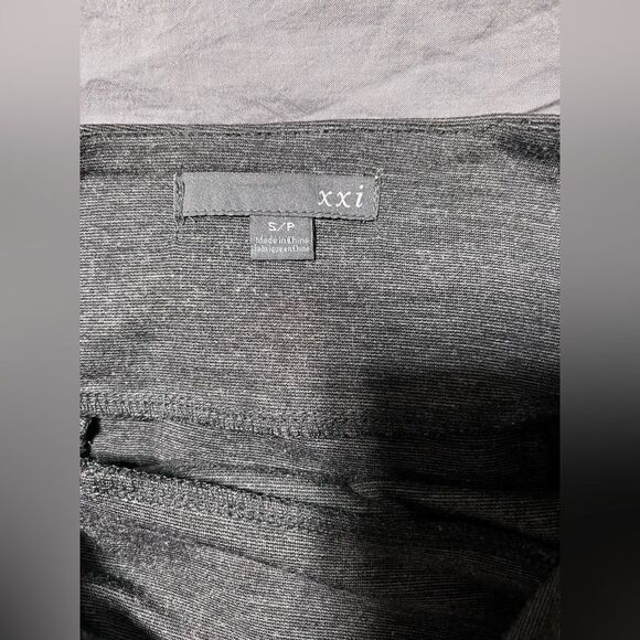 3 FOR $15 🙌🏼 Forever 21 S/P dark gray mini pencil skirt pull on tube elastic - Picture 3 of 3